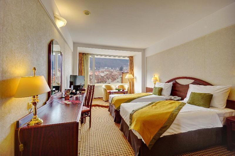 Hotelul Aro Palace Brașov Cameră foto A room at the hotel